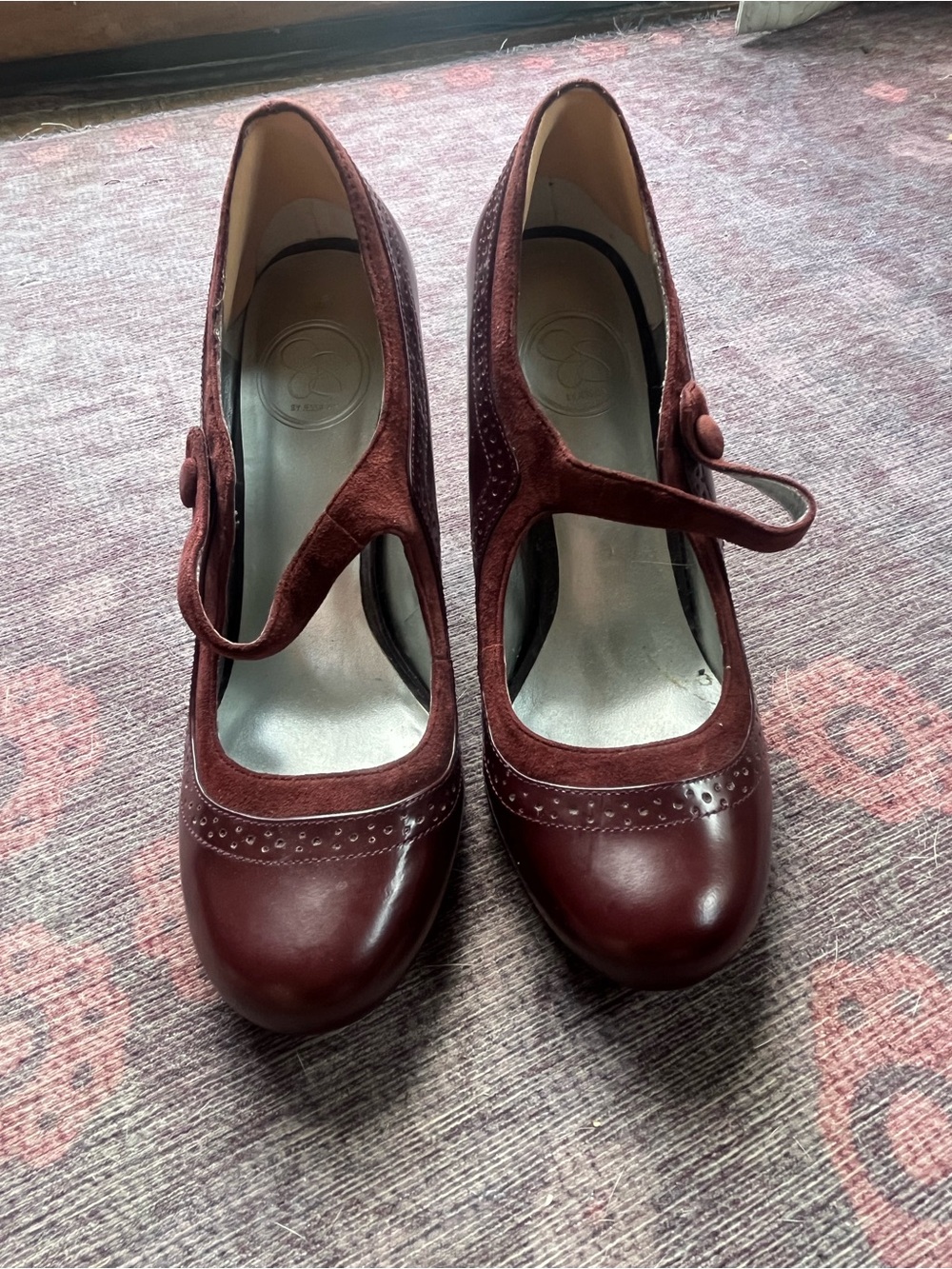 Jessica Simpson Women's Burgundy Mary Jane Heels